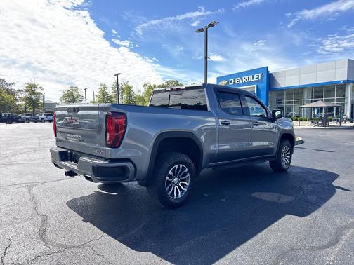 2022 GMC Sierra 1500 AT4