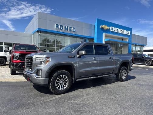 2022 GMC Sierra 1500 AT4