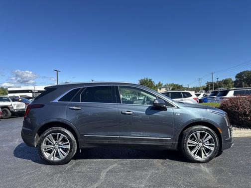 2021 Cadillac XT5 Premium Luxury