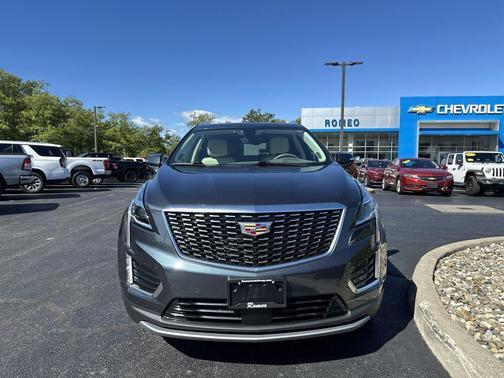 2021 Cadillac XT5 Premium Luxury