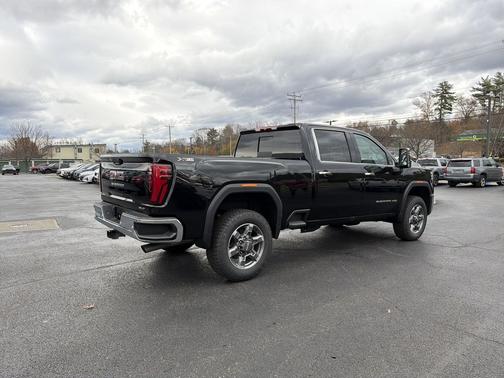2026 GMC Sierra 2500 SLT
