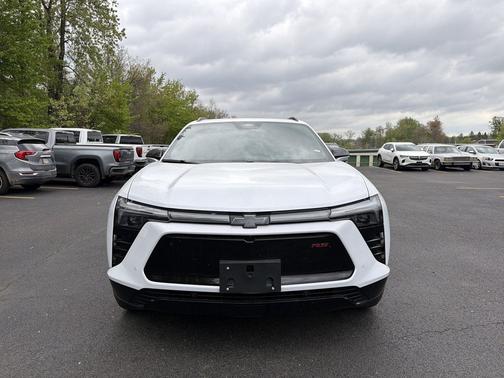 Polar White Tricoat 2026 Chevrolet Blazer EV AWD RS