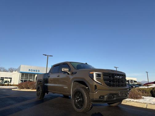 2023 GMC Sierra 1500 Elevation
