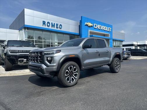 2025 GMC Canyon Base