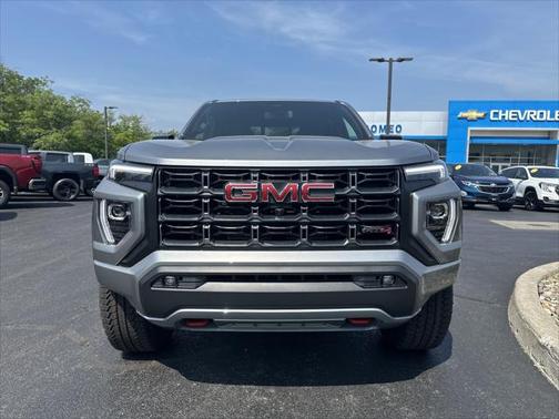 2025 GMC Canyon Base