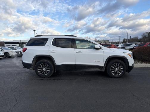 2019 GMC Acadia SLT-1