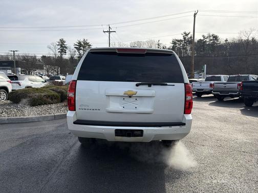 White Diamond Tricoat 2014 Chevrolet Suburban 1500 LTZ