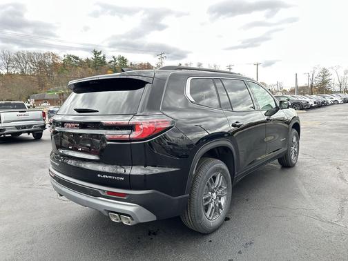 2026 GMC Acadia Elevation AWD