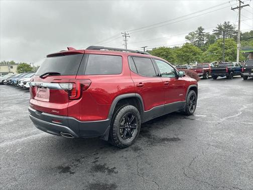 2022 GMC Acadia AWD AT4