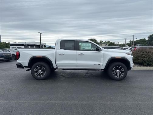 2025 GMC Canyon Base