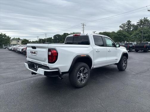 2025 GMC Canyon Base