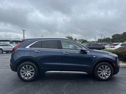 2020 Cadillac XT4 Premium Luxury
