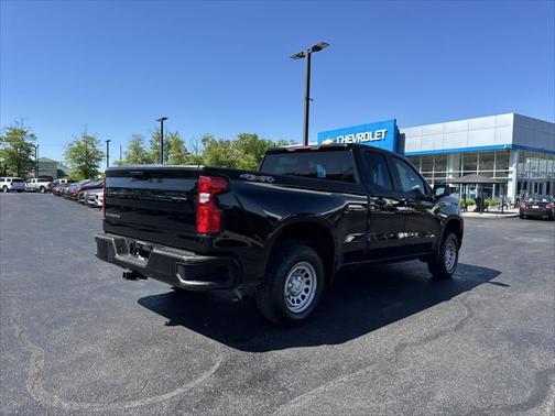 2023 Chevrolet Silverado 1500 WT