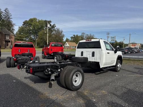 2025 GMC Sierra 3500 Base