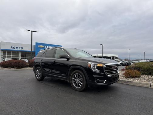 2023 GMC Terrain SLT