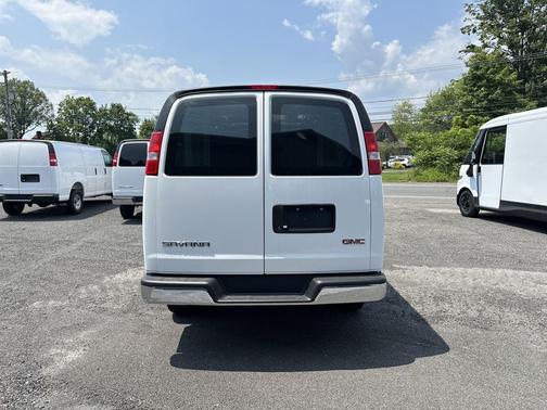 2025 GMC Savana 2500 Work Van