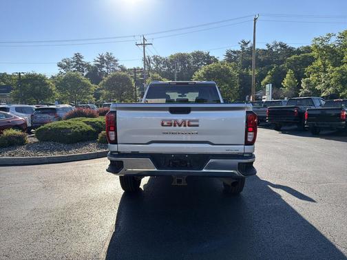 Quicksilver Metallic 2021 GMC Sierra 2500 SLE