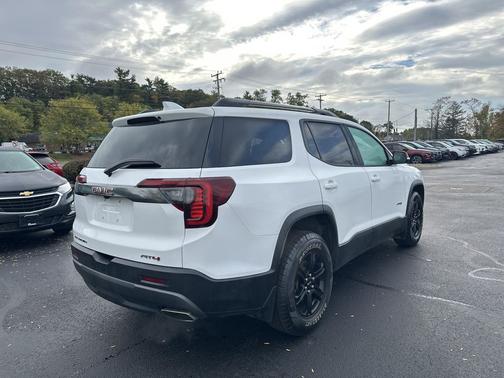 2021 GMC Acadia AWD AT4