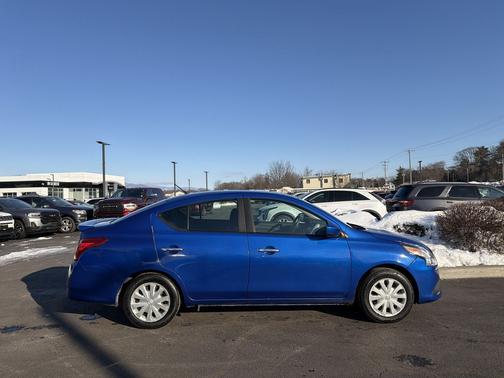 2016 Nissan Versa 1.6 S