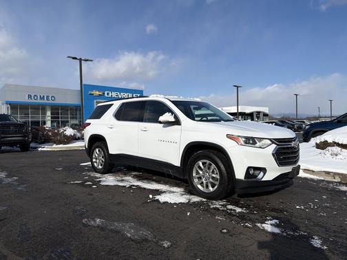 2021 Chevrolet Traverse LT Cloth