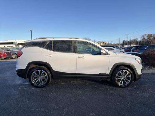 2021 GMC Terrain SLT