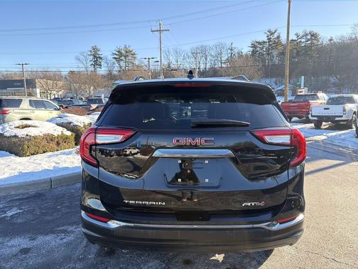 2022 GMC Terrain AWD AT4