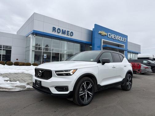 2019 Volvo XC40 T5 R-Design