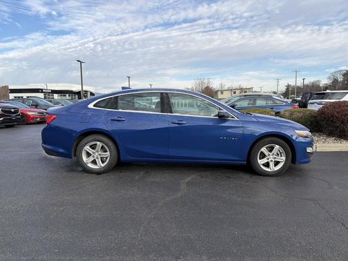 2023 Chevrolet Malibu FWD 1LT