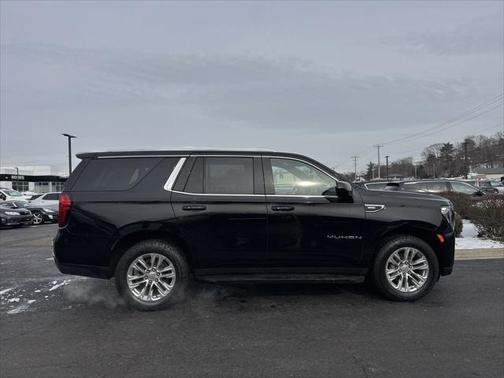 2022 GMC Yukon SLE