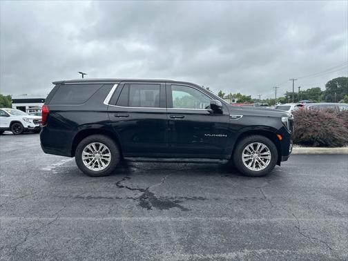 2022 GMC Yukon SLE
