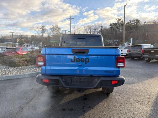 2020 Jeep Gladiator Sport S