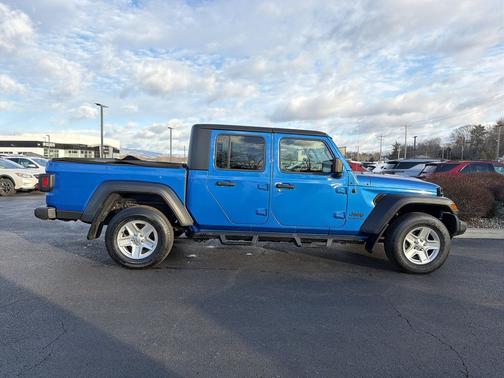 2020 Jeep Gladiator Sport S