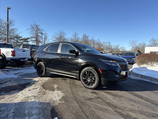 2023 Chevrolet Equinox LS