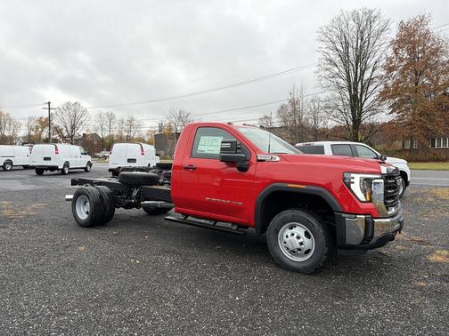 2025 GMC Sierra 3500 Base