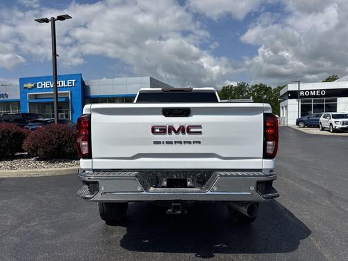 2025 GMC Sierra 3500 Base