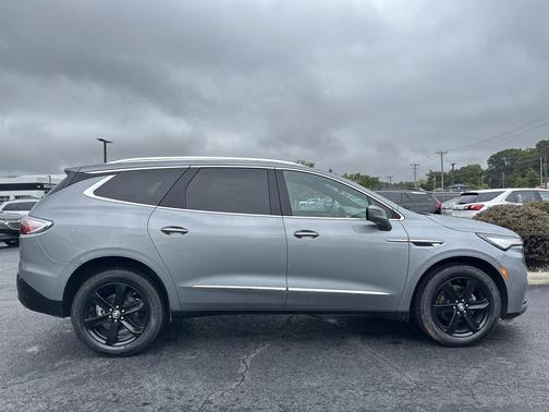 2024 Buick Enclave Essence AWD