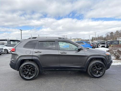 2017 Jeep Cherokee Trailhawk