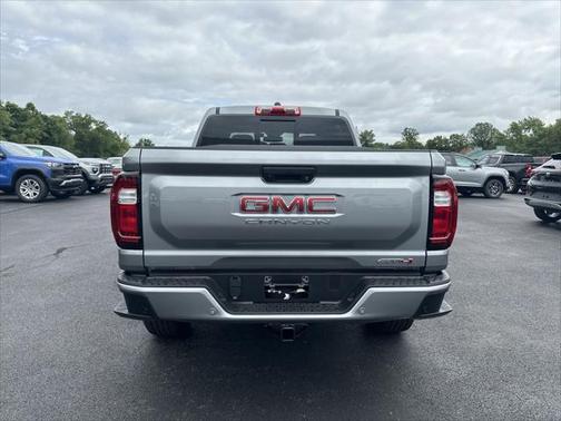 2025 GMC Canyon Base