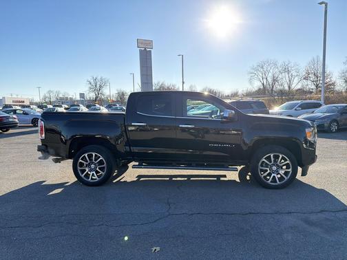 2021 GMC Canyon Denali