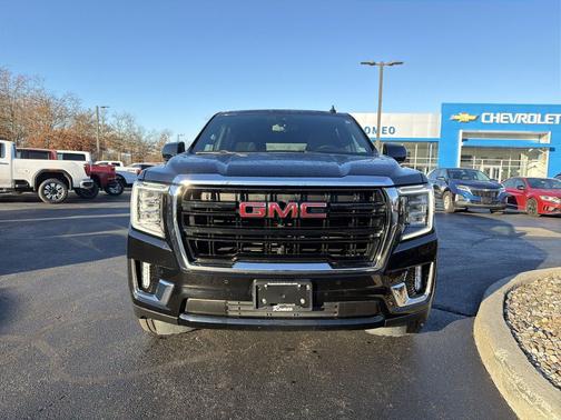 2022 GMC Yukon XL SLE