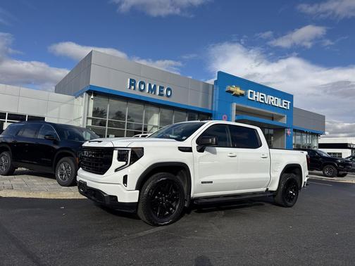 2023 GMC Sierra 1500 Elevation