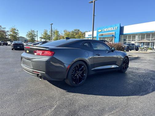 2017 Chevrolet Camaro 2LT