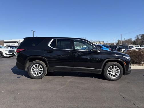 2023 Chevrolet Traverse LS