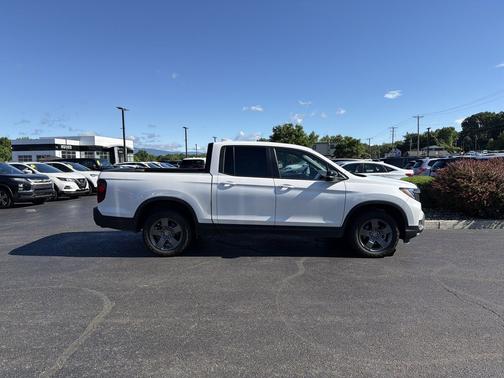 Platinum White Pearl 2024 Honda Ridgeline TrailSport