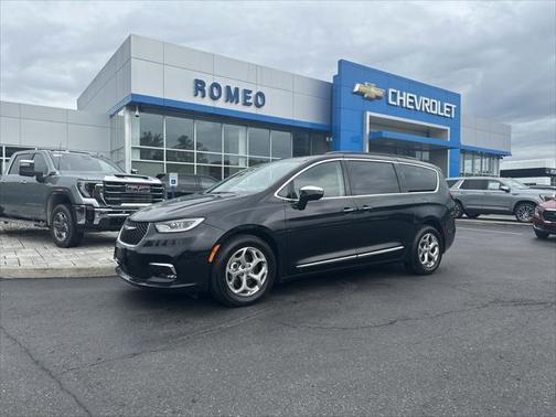 2023 Chrysler Pacifica Limited