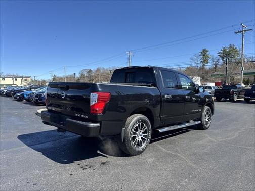 2020 Nissan Titan SV