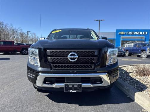 2020 Nissan Titan SV