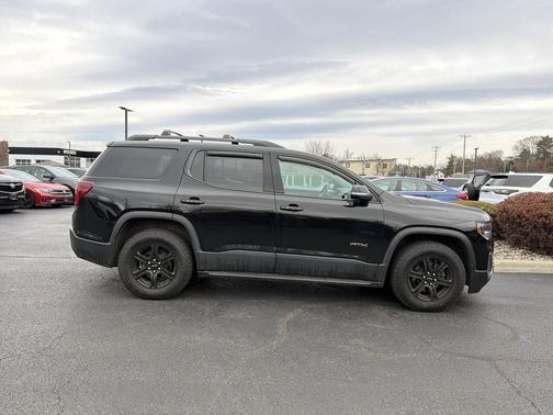 2021 GMC Acadia AWD AT4