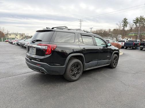 2021 GMC Acadia AWD AT4