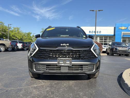 Ebony Black 2024 Kia Sportage S